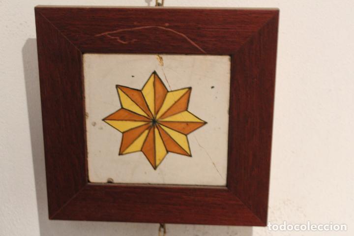 Antig&uuml;edades: azulejo de manises enmarcado - Foto 4