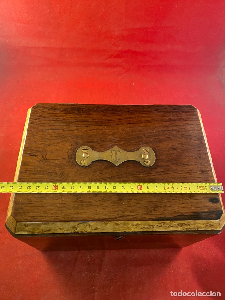 Antig&uuml;edades: Caja de madera noble - Foto 8