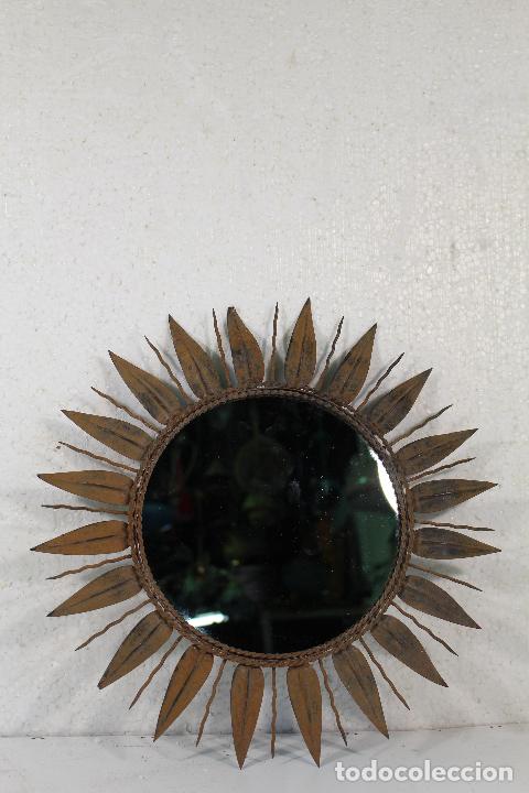 Antig&uuml;edades: vintage espejo sol de metal - Foto 4