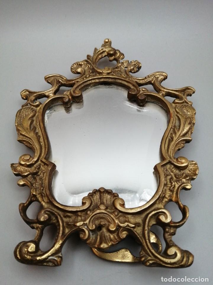 Antig&uuml;edades: Antiguo Marco bronce dorado espejo biselado - Foto 3