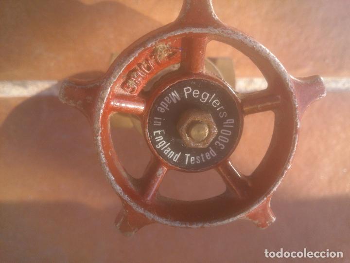Antig&uuml;edades: LLAVE de bronce para jardin. Cierre de rueda. - Foto 3