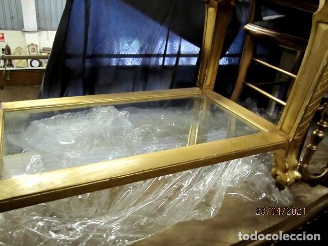 Antig&uuml;edades: Camarera barroca en madera tallada y dorada - Foto 9