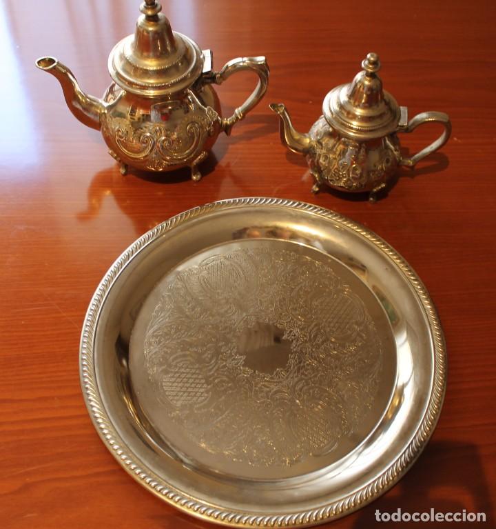 Antig&uuml;edades: DOS TETERAS ARABES Y UNA BANDEJA , - Foto 6