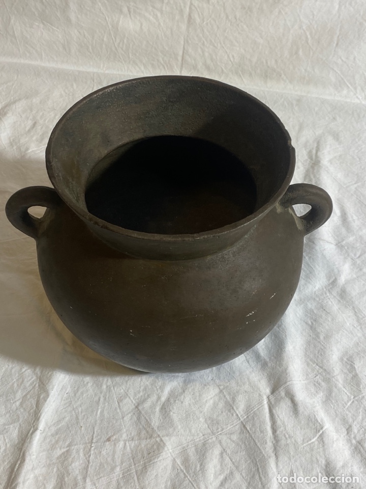 Antig&uuml;edades: Olla catalana en bronce, s.XVIII - Foto 2