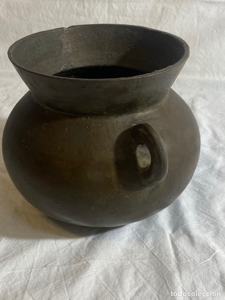 Antig&uuml;edades: Olla catalana en bronce, s.XVIII - Foto 3