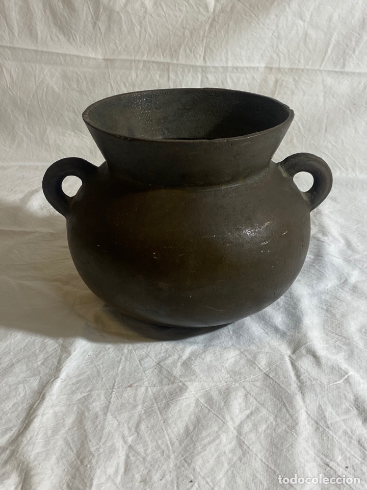 Antig&uuml;edades: Olla catalana en bronce, s.XVIII - Foto 1