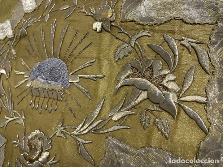 Antig&uuml;edades: Bordados de oro de casulla - Foto 3