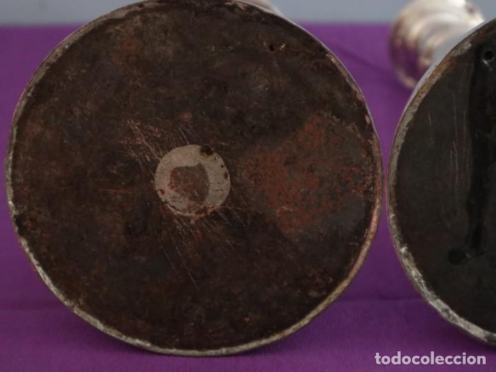 Antigüedades: Candeleros Imperio elaborados en plata. Punzones de Huesca. Siglo XVIII. Miden 28 cm de altura. - Foto 16 - 258208790
