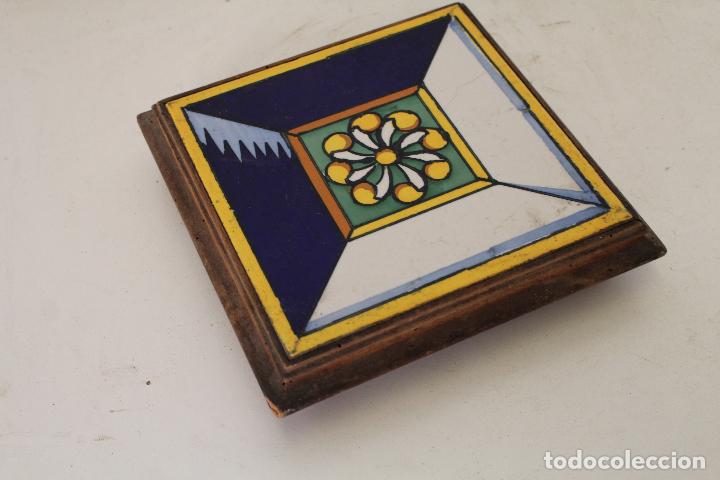 Antig&uuml;edades: antiguo azulejo - Foto 1