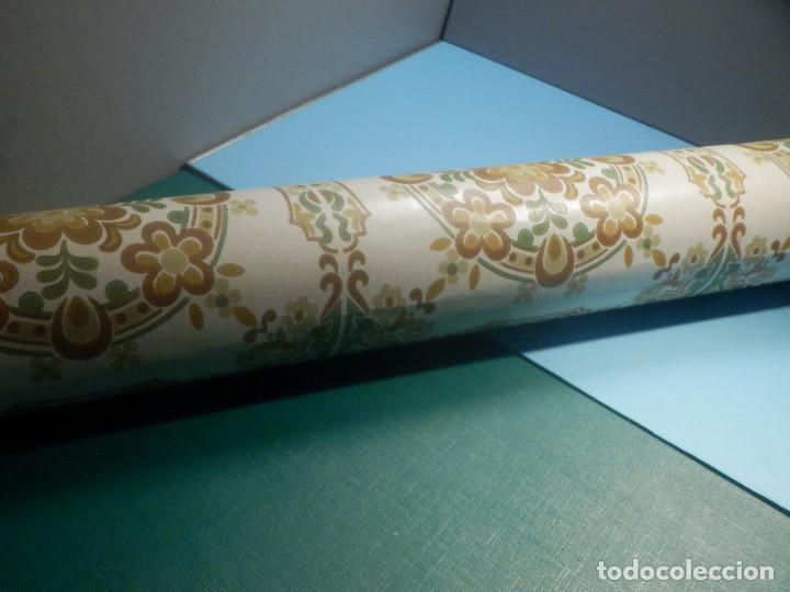 Antigüedades: Antiguo rollo de papel pintado Años 70´s - 53 cm de ancho - - Foto 3 - 258238775