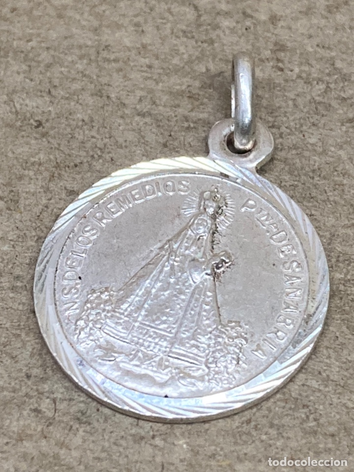 Antig&uuml;edades: Medalla de plata religiosa - Foto 1