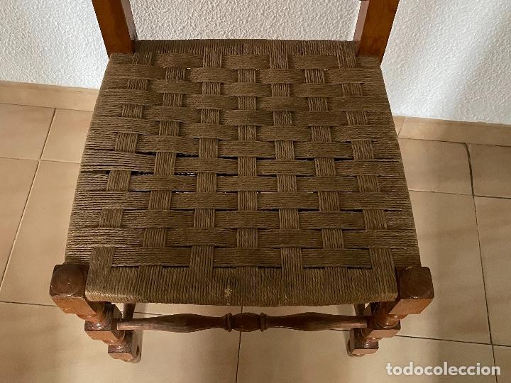 Antig&uuml;edades: Bonita silla madera y enea - Foto 3