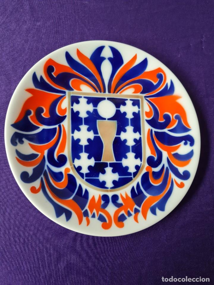 Antig&uuml;edades: SARGADELOS-CASTRO PLATO ESCUDO - Foto 1