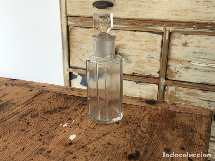 Antig&uuml;edades: Frasco o botella antigua de perfume - Foto 3