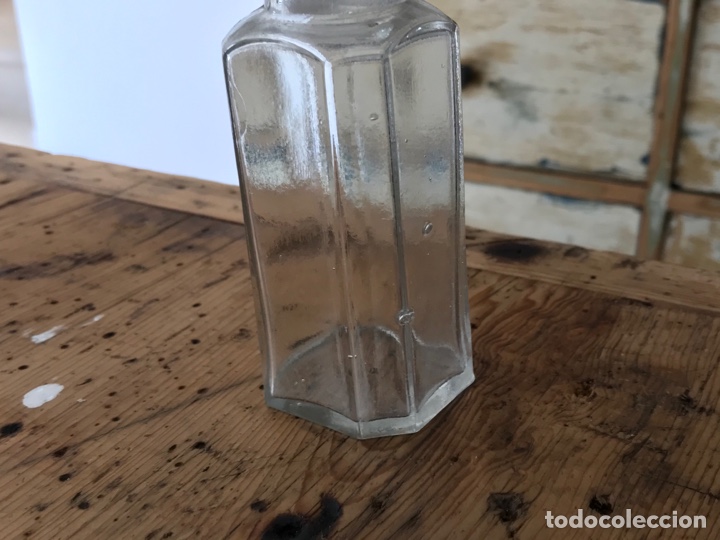 Antig&uuml;edades: Frasco o botella antigua de perfume - Foto 9