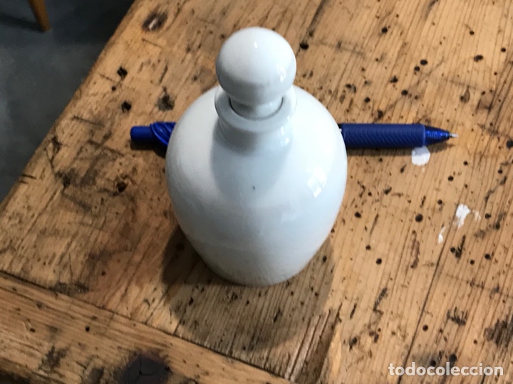 Antig&uuml;edades: Botella perfume o frasco de opalina blanca - Foto 6