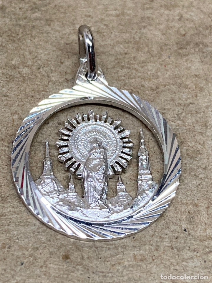 Antig&uuml;edades: Colgante de plata religioso - Foto 1