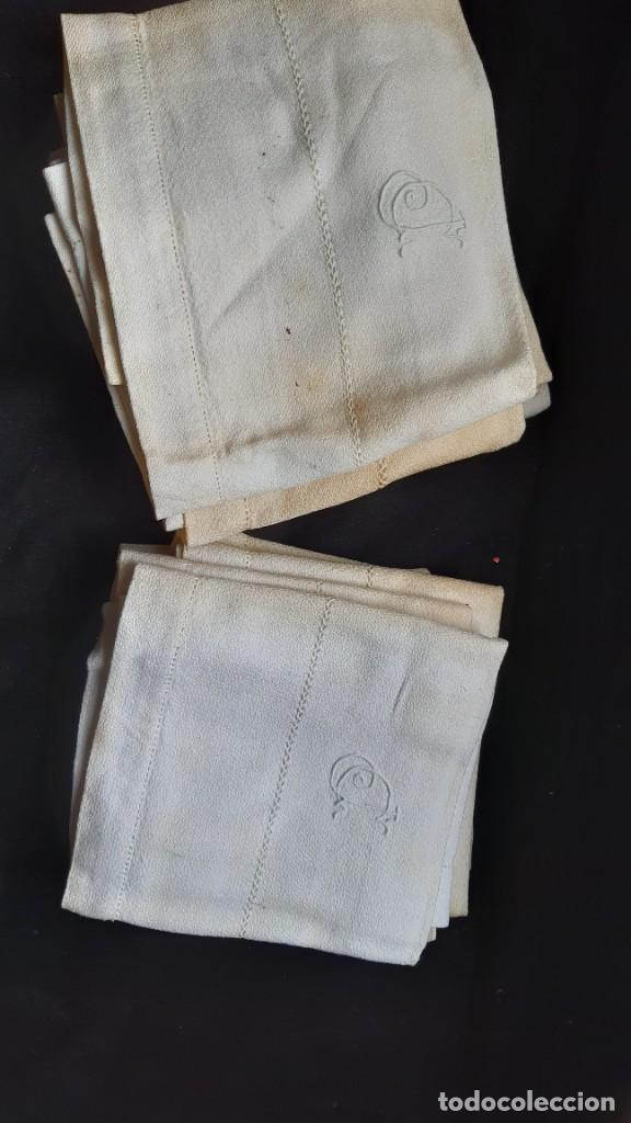 Antig&uuml;edades: 12 SERVILLETAS - Foto 2