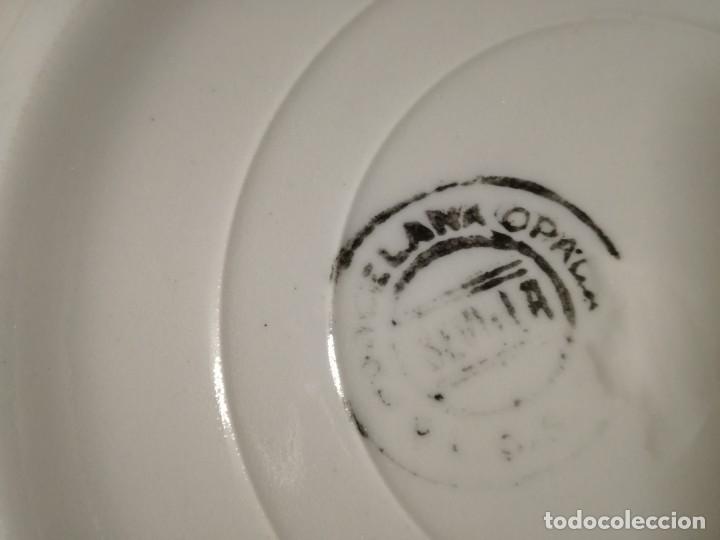 Antig&uuml;edades: PLATO HONDO CON RELIEVE BLANCO. - Foto 5