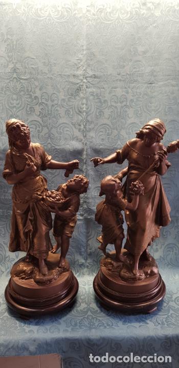 Antig&uuml;edades: PAREJA FIGURAS CALAMINA - Foto 1