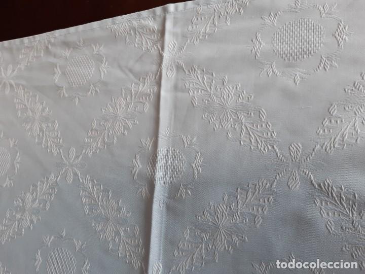Antig&uuml;edades: MANTEL ADAMASCADO CELESTE P&Aacute;LIDO - Foto 8