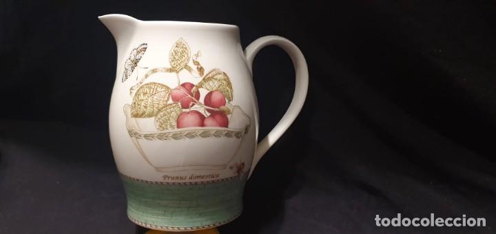 Antig&uuml;edades: Jarra wedgwood inglesa. - Foto 12