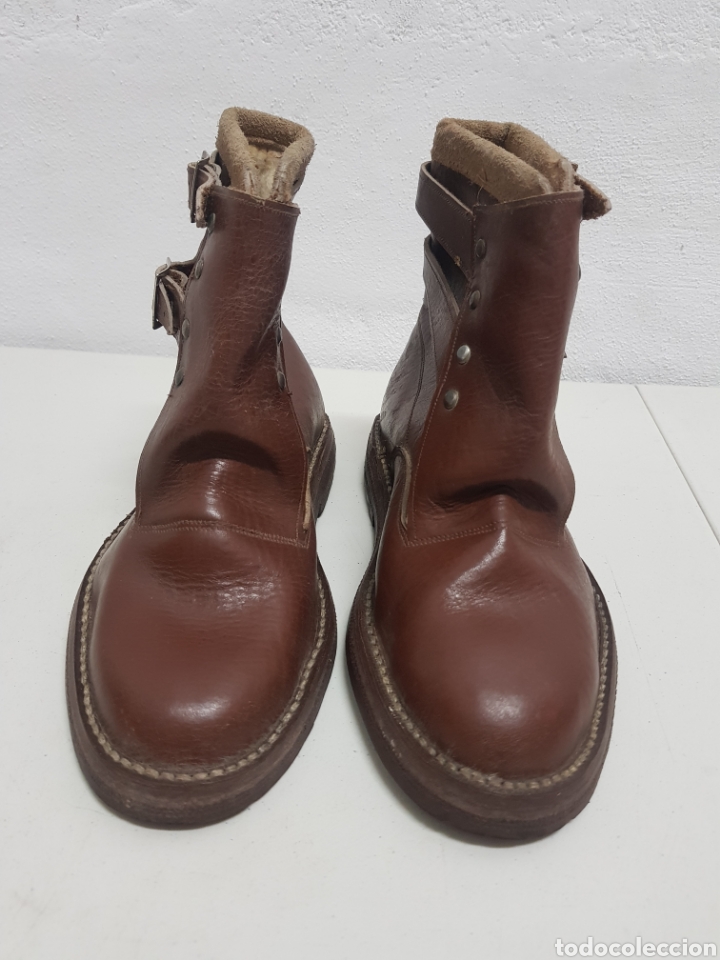 Antig&uuml;edades: Botas de piel antiguas - Foto 4