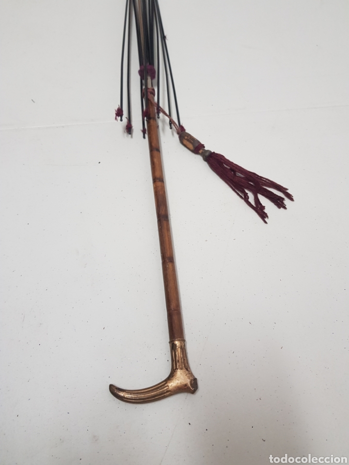 Antig&uuml;edades: Sombrilla de bamb&uacute; con pu&ntilde;o de bronce - Foto 2