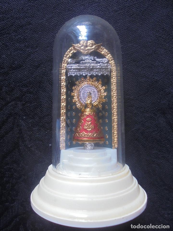 Antig&uuml;edades: Figura religiosa virgen en urna - Foto 1