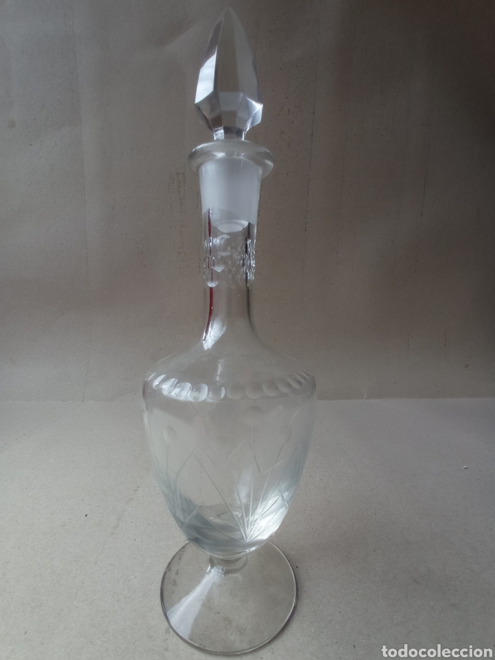 Antig&uuml;edades: Botella Cristal Tallado a&ntilde;o 1920.