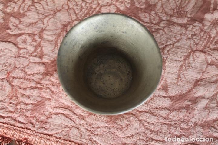 Antig&uuml;edades: mortero campaniforme de lineas g&oacute;ticas - Foto 5