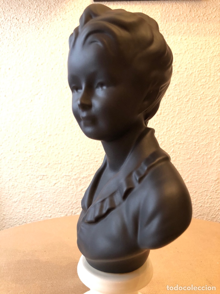 Antig&uuml;edades: Busto de joven en biscuit - Foto 2