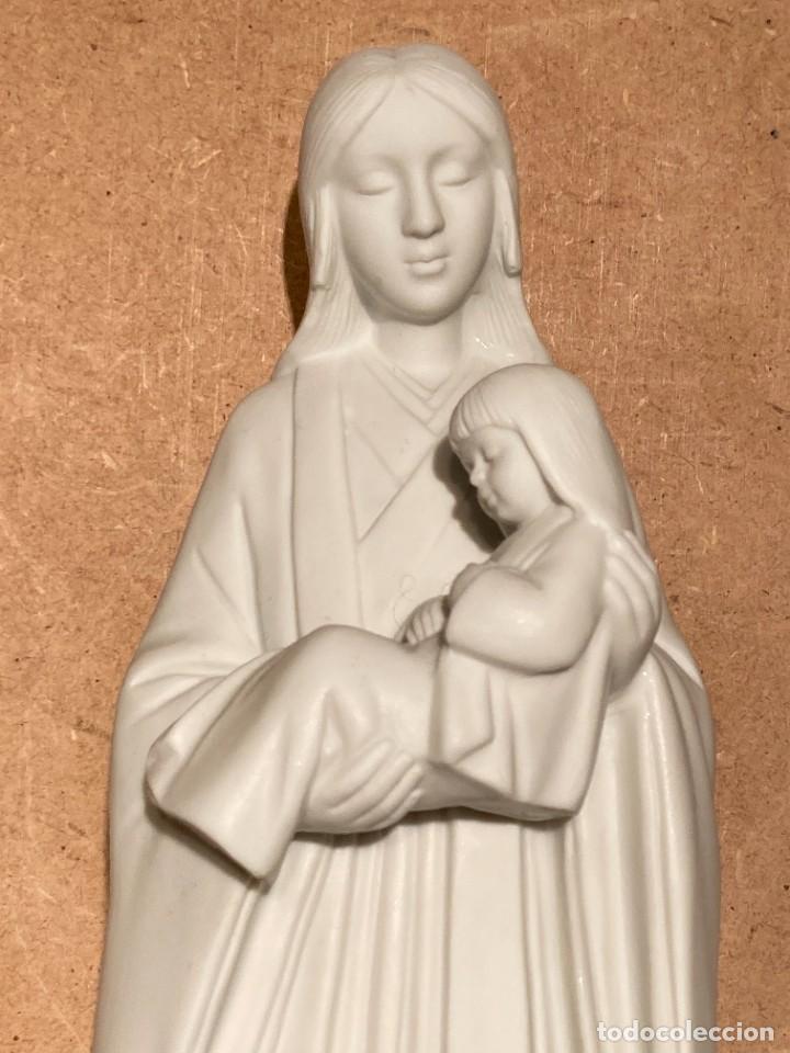 Antig&uuml;edades: Figura de biscuit, maternidad - Foto 2