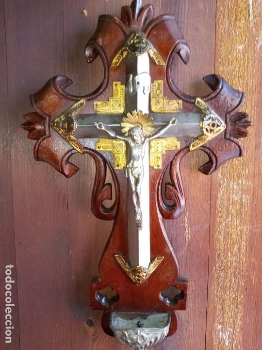 Antig&uuml;edades: BENDITERA - MADERA Y METALES . - Foto 1