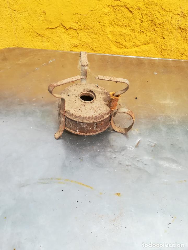 Antig&uuml;edades: Antiguo infernillo de petroleo - Foto 1