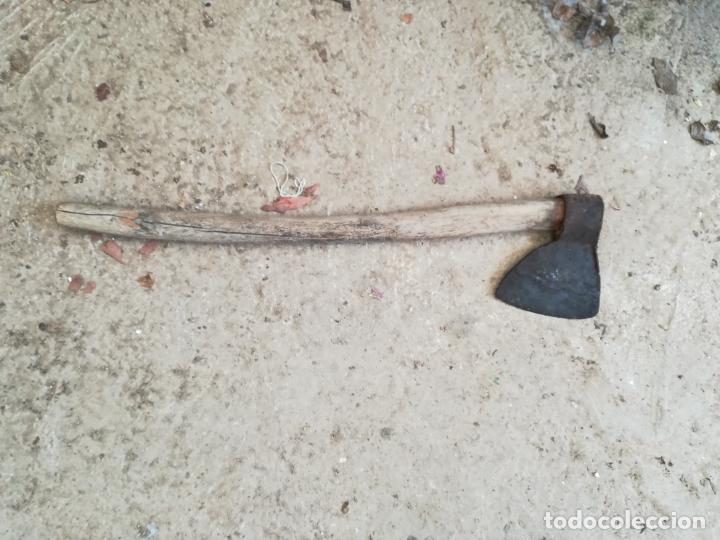 Antig&uuml;edades: Antigua acha para cortar le&ntilde;a - Foto 1