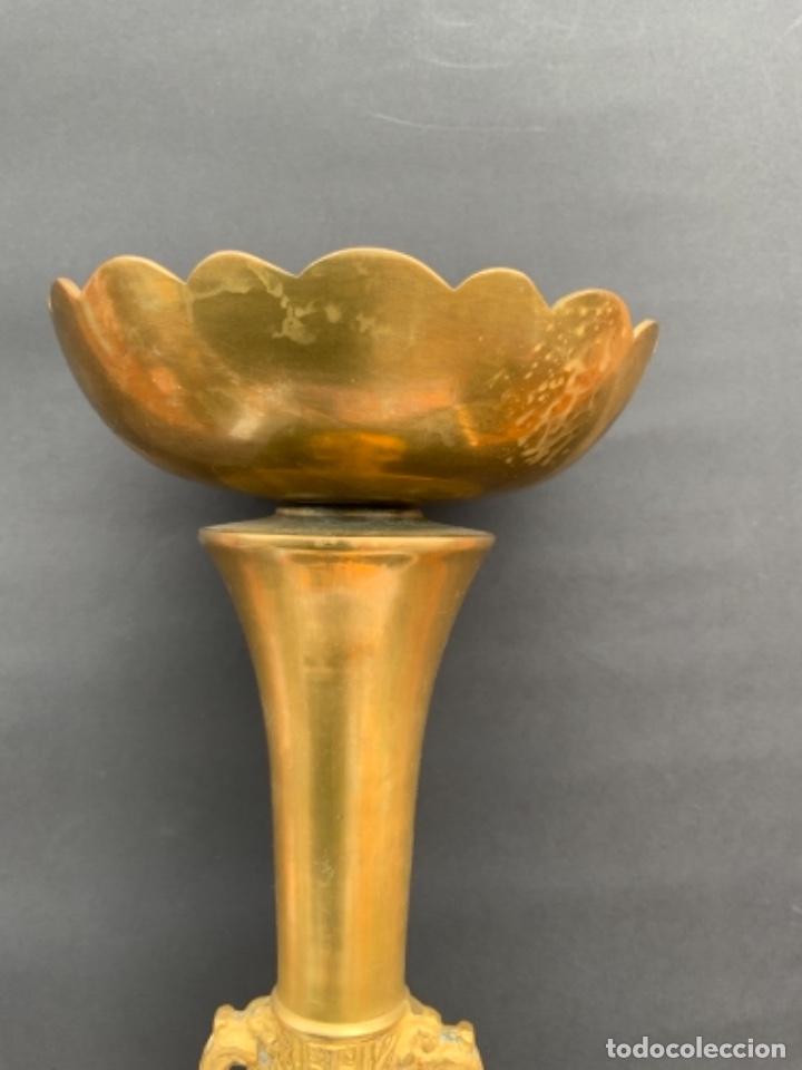 Antig&uuml;edades: &Eacute;xotico candelero Coreano de bronce . 48 cm. - Foto 5