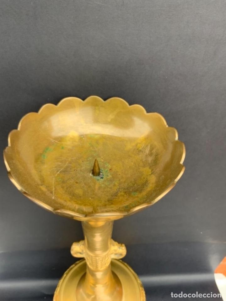 Antig&uuml;edades: &Eacute;xotico candelero Coreano de bronce . 48 cm. - Foto 7