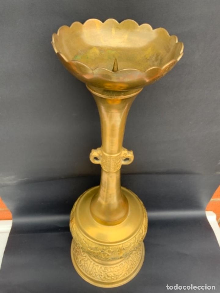 Antig&uuml;edades: &Eacute;xotico candelero Coreano de bronce . 48 cm. - Foto 8
