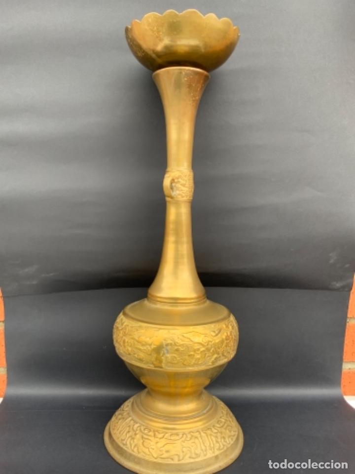 Antig&uuml;edades: &Eacute;xotico candelero Coreano de bronce . 48 cm. - Foto 13