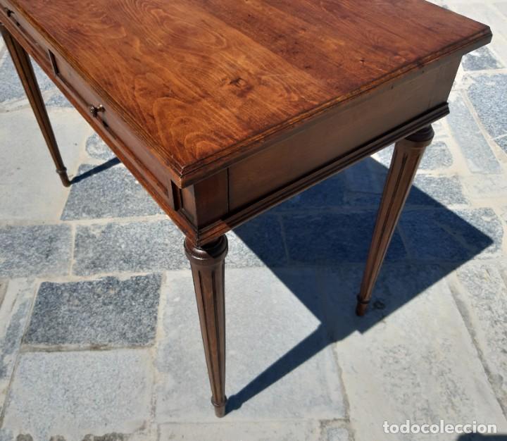 Antig&uuml;edades: Mesa antig&uuml;a de madera - Foto 3