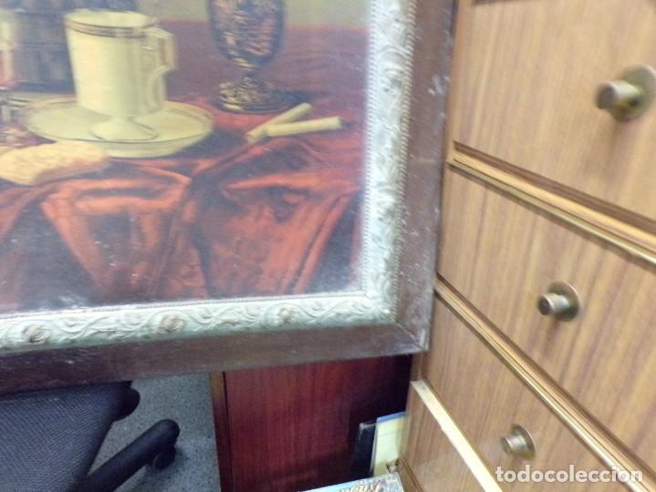 Antig&uuml;edades: ESTAMOS LIQUIDANDO. antiguo marco de madera con lamina bodegon - Foto 5