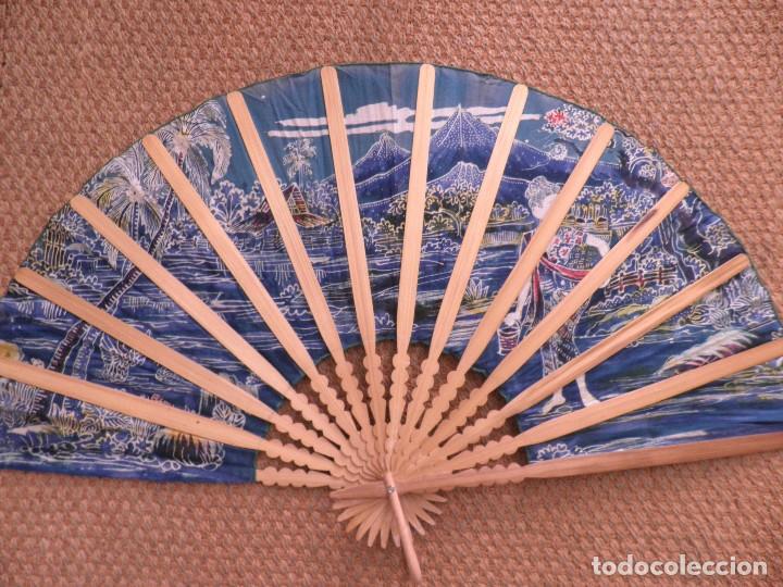 Antig&uuml;edades: Gran Abanico tela con varillas bambu - Foto 2