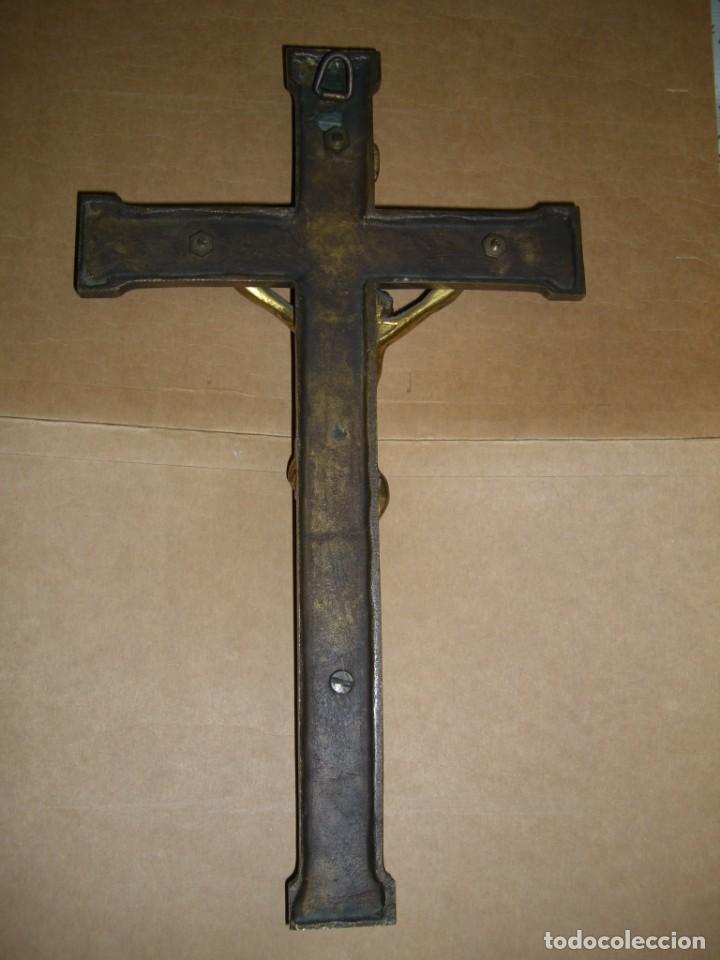 Antig&uuml;edades: CRUCIFIJO DE BRONCE . - Foto 7