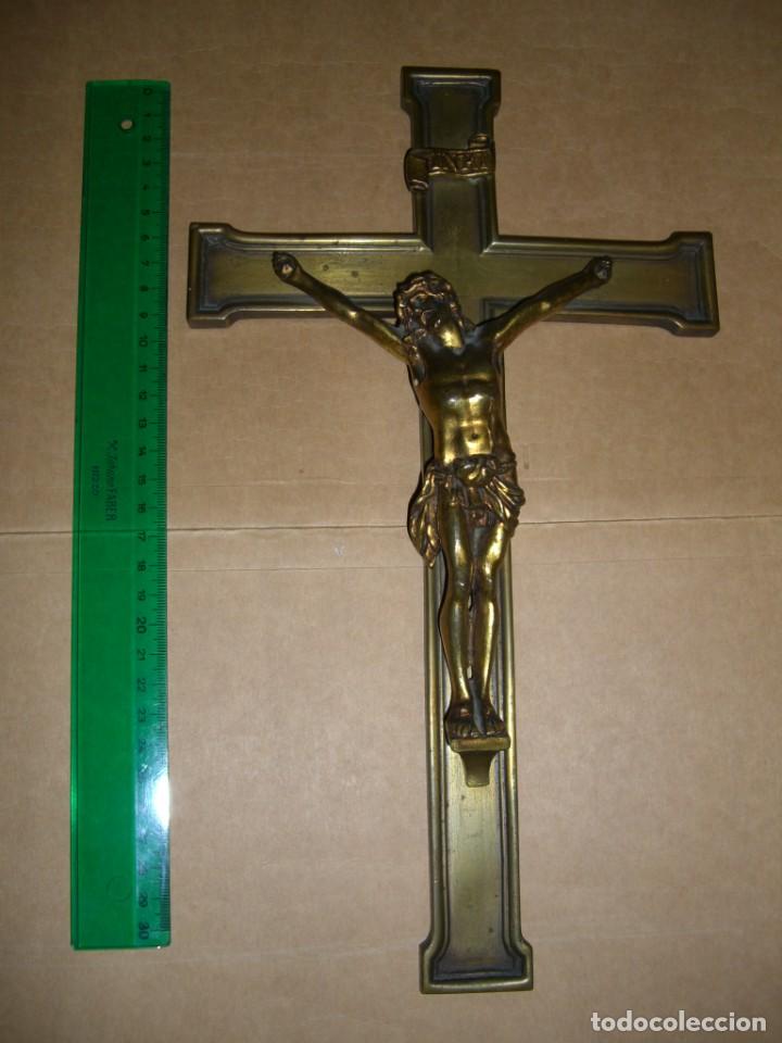 Antig&uuml;edades: CRUCIFIJO DE BRONCE . - Foto 10