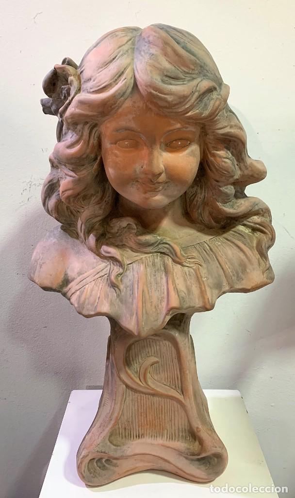 Antig&uuml;edades: Terracota de ni&ntilde;a - Foto 1