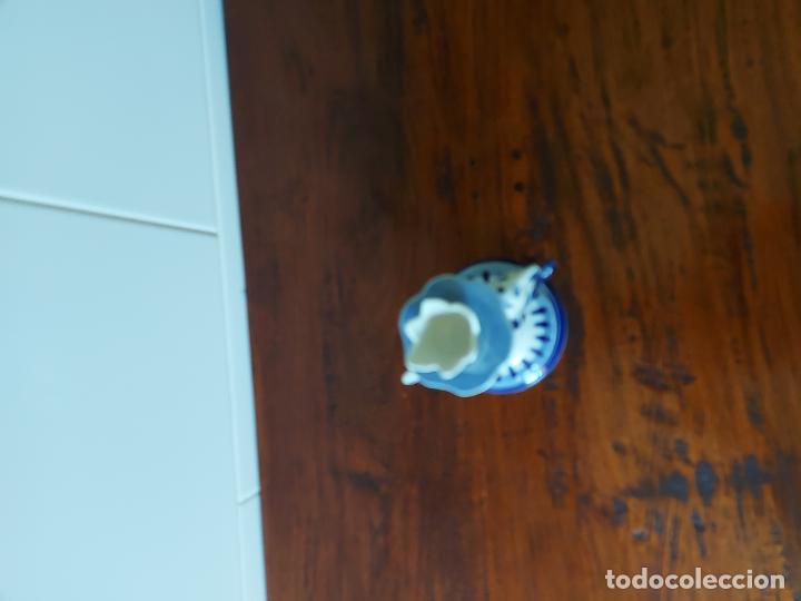 Antig&uuml;edades: CANDELABRO MINI PORCELANA - Foto 2