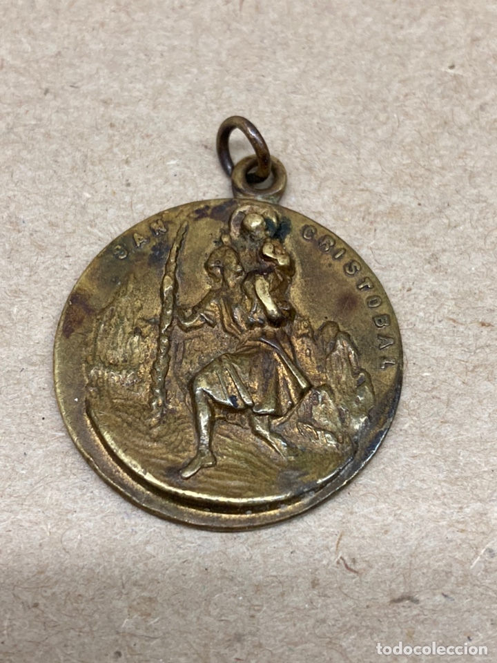 Antig&uuml;edades: Medalla de bronce religioso San Crist&oacute;bal - Foto 1
