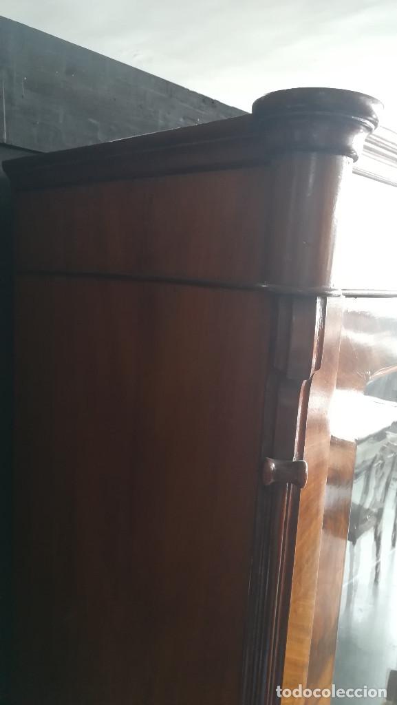 Antig&uuml;edades: VITRINA BIEDERMEIER PALMA DE CAOBA - Foto 4