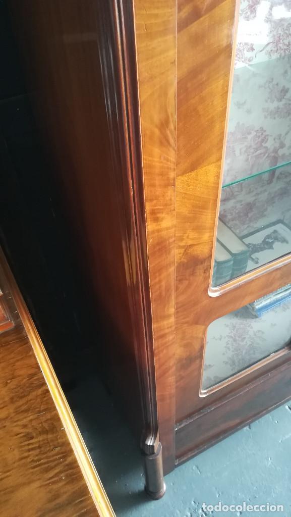 Antig&uuml;edades: VITRINA BIEDERMEIER PALMA DE CAOBA - Foto 5